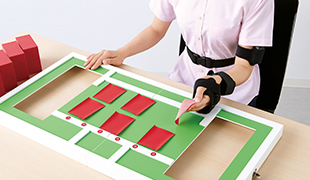 カメラの死角となる、回旋動作を伴う動きの計測。
